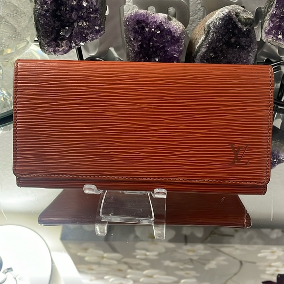 EUC, Auth Louis Vuitton Cipango Gold Long Epi Leather, Vintage - Picture 3 of 14